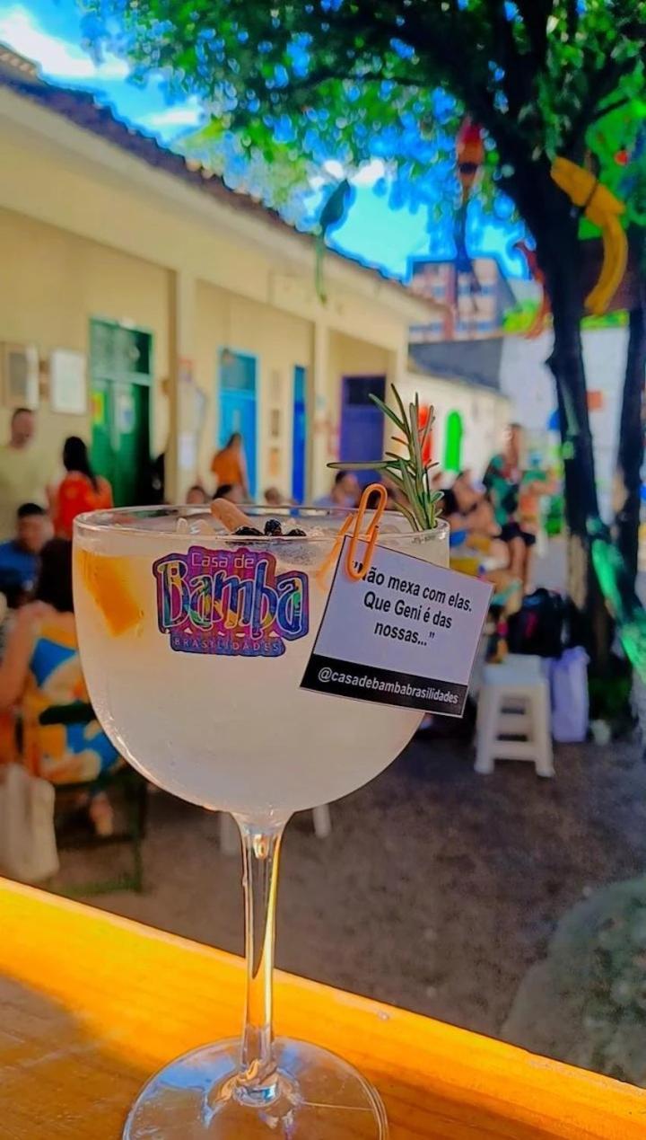 Bar Quartos Climatizados 22h As 8h Albergue Recife