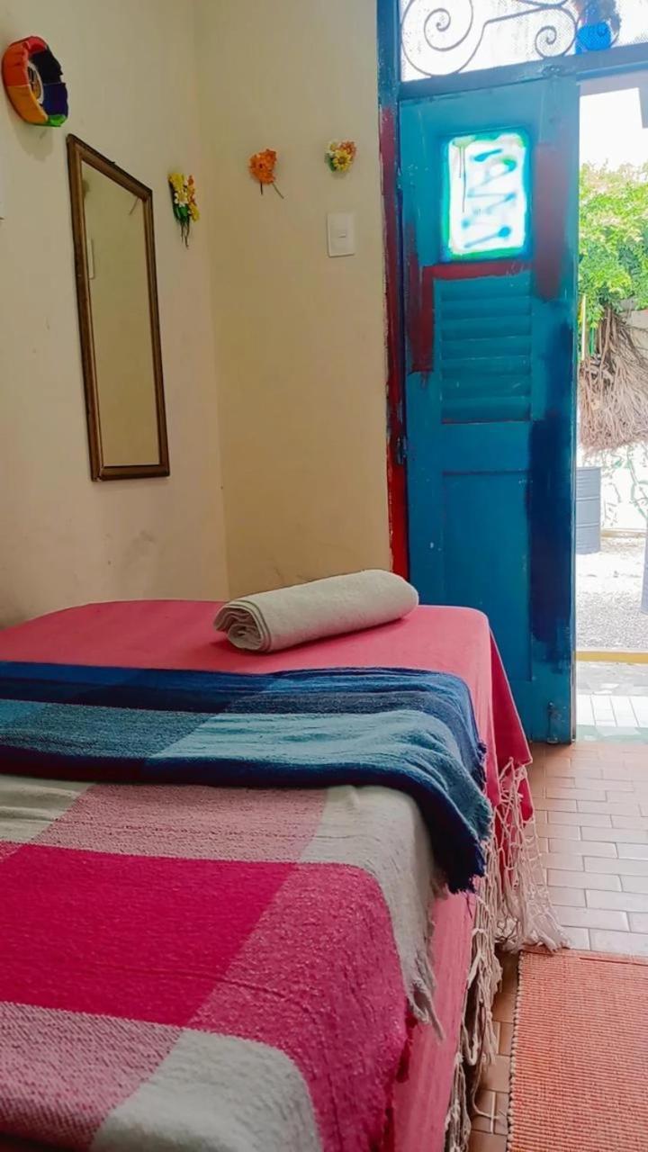 Bar Quartos Climatizados 22h As 8h Albergue *