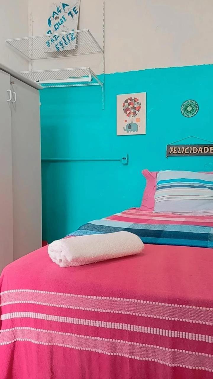 Bar Quartos Climatizados 22h As 8h *